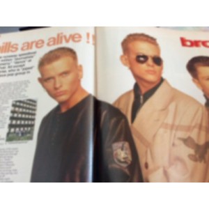 Smash Hits Magazine 1st June 1988 (Bros Cover)