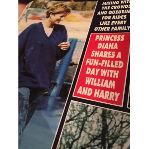 Hello Magazine Issue 201 2nd May 1992 Cindy Crawford cover