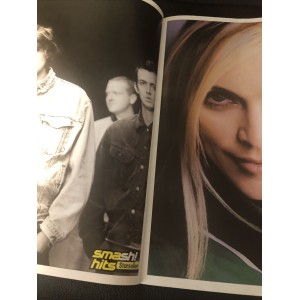 Smash Hits Magazine 19th December 2001