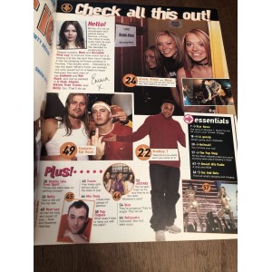 Smash Hits Magazine 30th May 2001