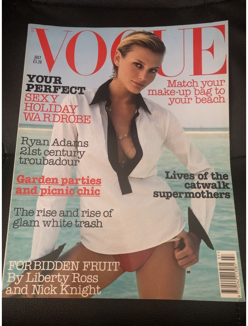 Vogue Fashion Magazine - 2002 07/02 July